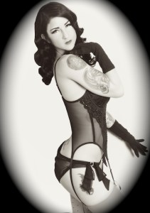nikki_pin_up_by_lizzusev-d5hboor